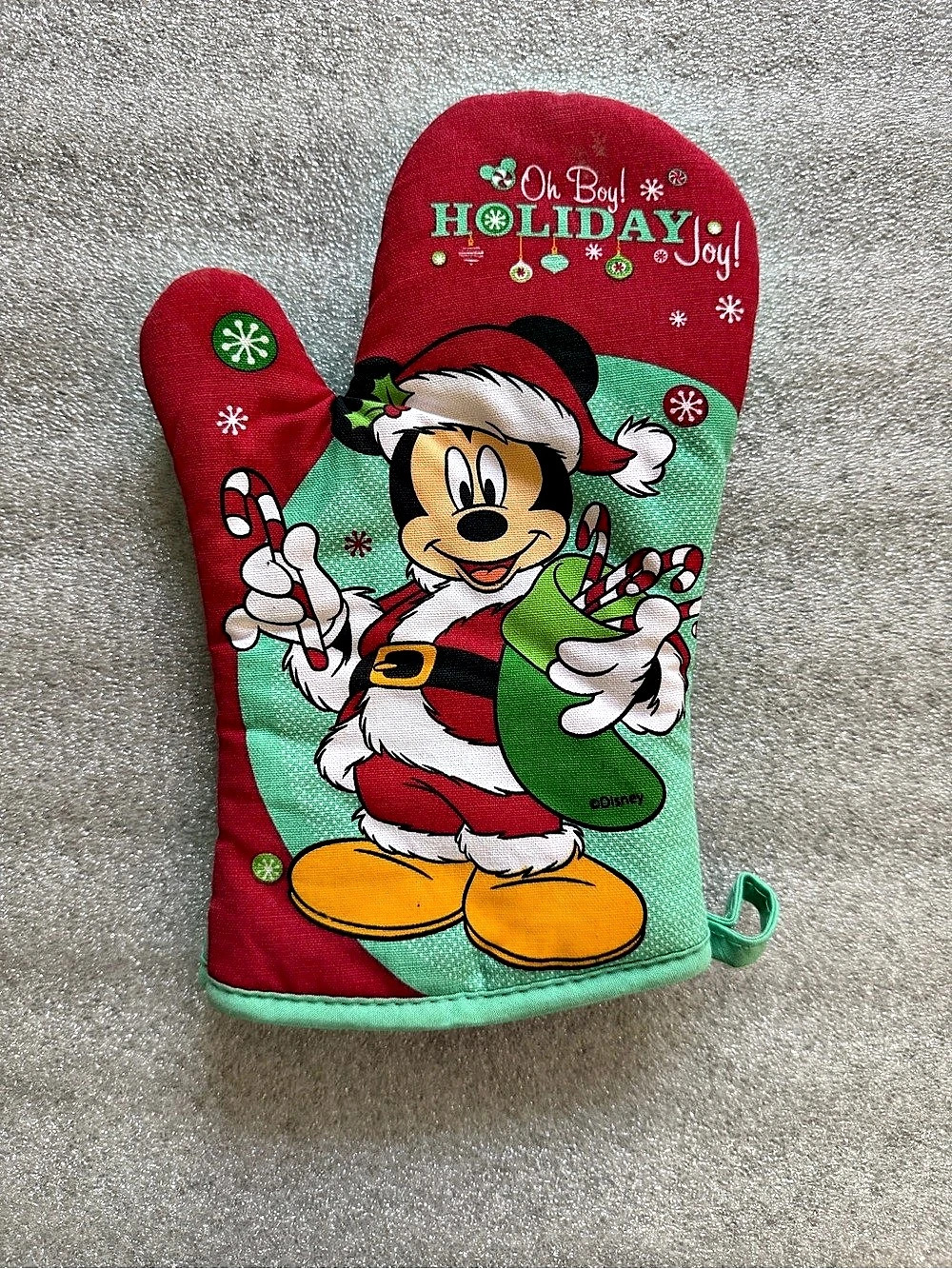 Disney Mickey Mouse holiday oven mitt Holiday Oven Mitt Red & Green
